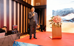 而这份自动结构的底 